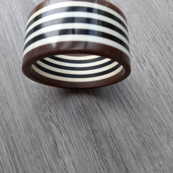 Vintage Plastic Bangle Bracelet Striped Brown Black White Straight - Picture 15 of 16